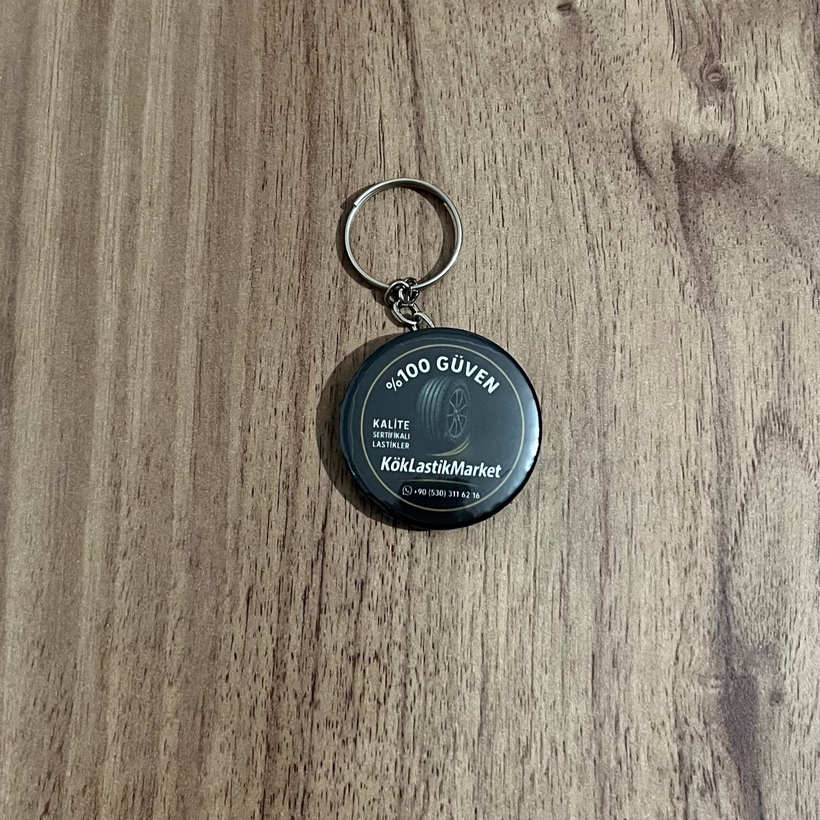 Lastik Mağazası Özel Tasarım Anahtarlık Örneği
